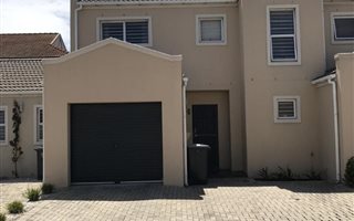3 Bedroom House in Ottery