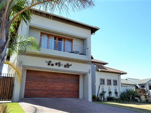 5 Bed House in Amberfield Valley