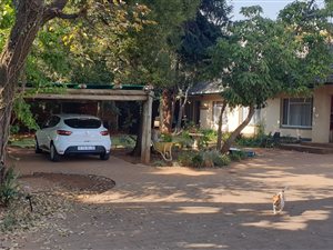 3 Bed House in Lydiana