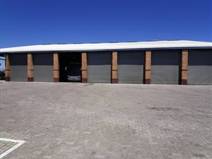 1270 m² Industrial space in Airport Industria
