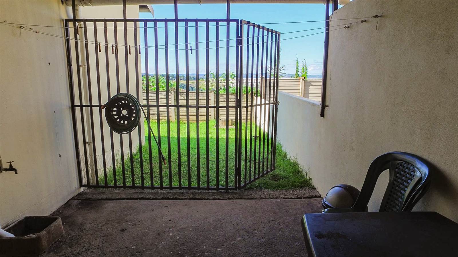 3 Bedroom Townhouse in Signal Hill photo number 8