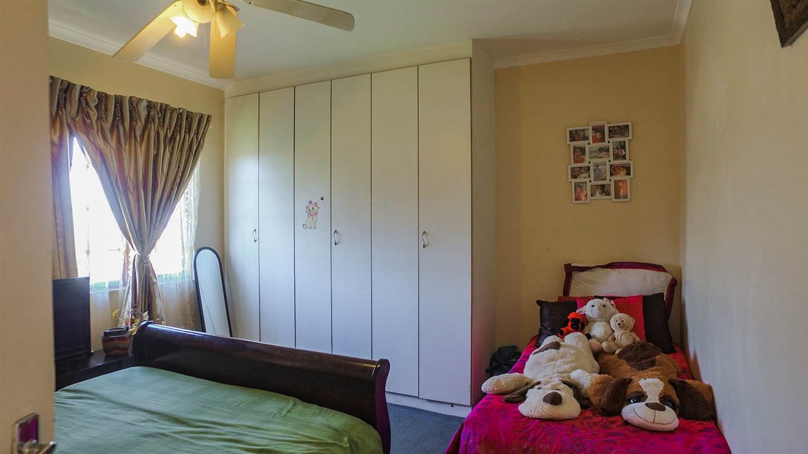 3 Bedroom Townhouse in Signal Hill photo number 10