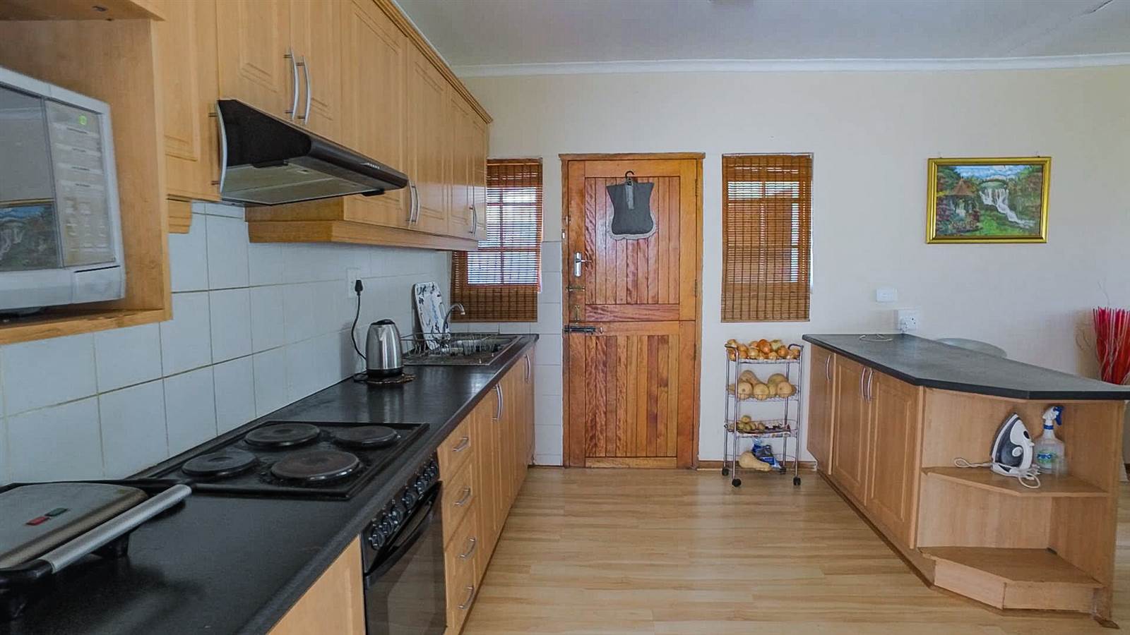 3 Bedroom Townhouse in Signal Hill photo number 7