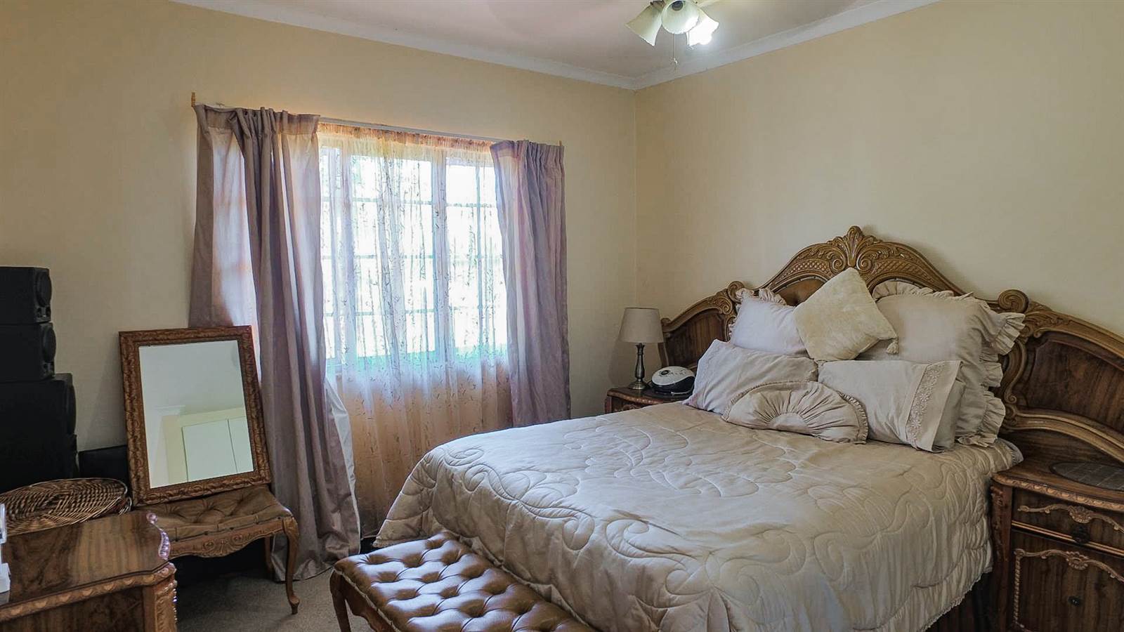 3 Bedroom Townhouse in Signal Hill photo number 14