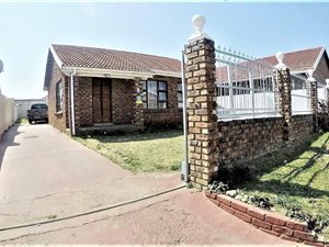 3 Bed House in Amalinda