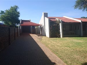 3 Bed House in Kuruman