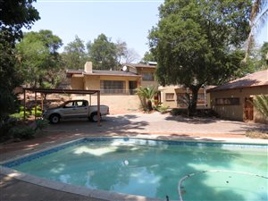 4 Bed House in Meyerspark