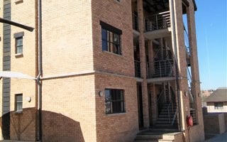 2 Bedroom Apartment in Kyalami