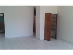 Bachelor apartment in Vereeniging Central