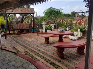 4 Bed House in Brackenham
