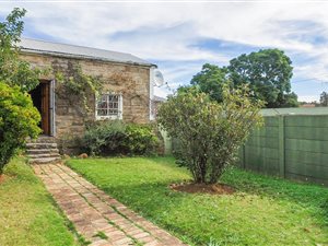 260 m² Commercial space in Grahamstown Central