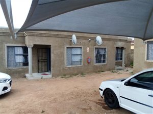 500 m² Commercial space in Soshanguve