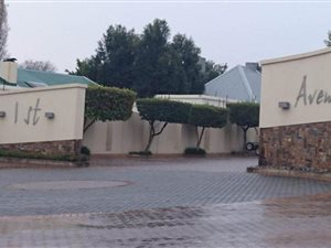 2 Bed Apartment in Parktown North