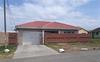 2 Bedroom House in Sunny Ridge