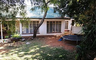 4 Bedroom House in Protea Park
