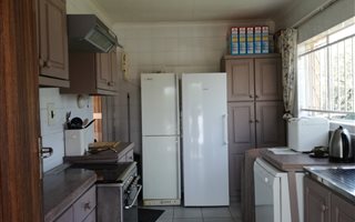3 Bedroom House in Dan Pienaarville