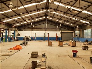 2800 m² Industrial space in Alberton