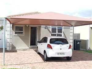 3 Bed House in Surrey Estate