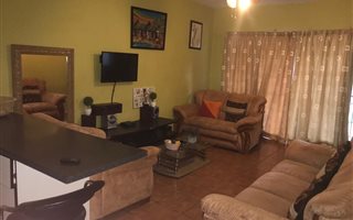 1 Bedroom Apartment in Sunnyside