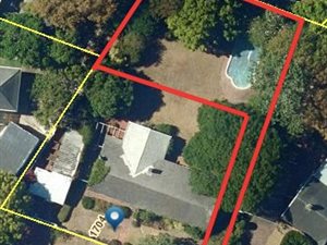 794 m² Land available in Constantia