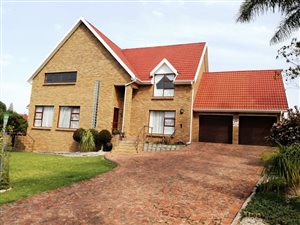 3 Bed House in Panorama