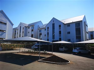 2 Bed Apartment in Emberton Estate