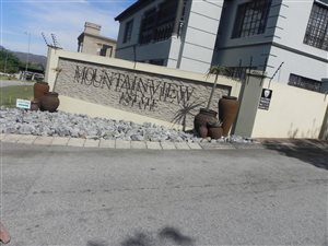 693 m² Land available in Riverside Park