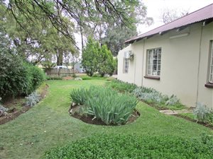 4.3 ha Farm in Estoire