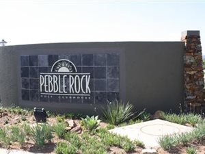 1000 m² Land available in Pebble Rock