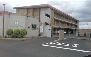 2 Bedroom Flat in Uitzicht