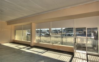 400 m² Retail Space in Uitenhage Central