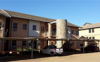 53 m² Office Space in Silver Lakes