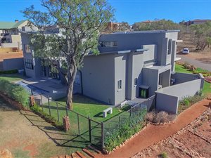 6 Bed House in Cashan