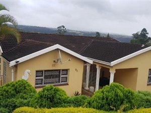 4 Bed House in Wyebank
