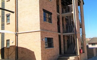 1 Bedroom Apartment in Kyalami