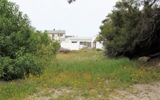513 m² Land available in Britannia Bay