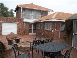 3 Bed House in Golf Park
