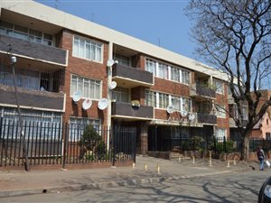 2 Bed Apartment in Yeoville
