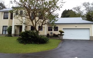 3 Bedroom Simplex in Oak Park