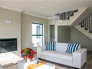 3 Bed House in Somerset West Central