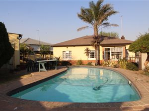 3 Bed House in Symhurst