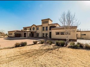 1.8 ha Farm in Krugersrus