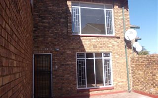 3 Bedroom Apartment in Heidelberg Central