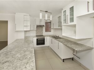 3 Bed Apartment in South End