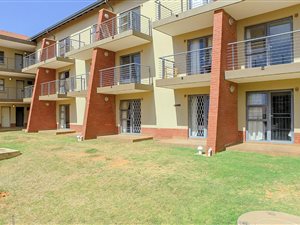 1 Bedroom Apartment in Ruimsig