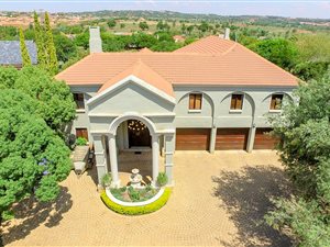 5 Bed House in Woodhill