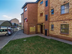 2 Bed Apartment in Noordwyk