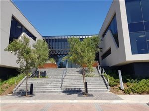 235 m² Office Space in Waterfall Estate