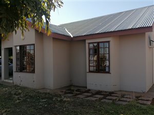 2 Bed House in Keidebees