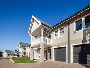 2 Bed Simplex in Padfield Park